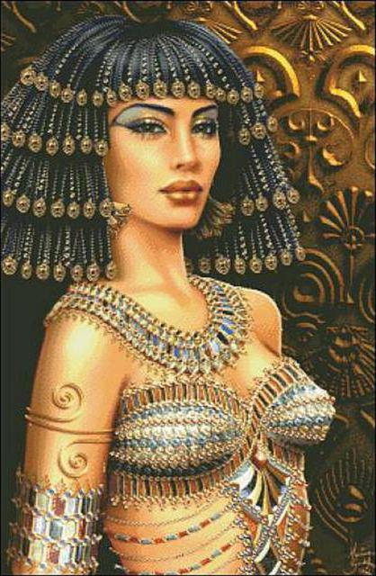 «Клеопатра!»: Арзамасова примерила образ брюнетки с челкой